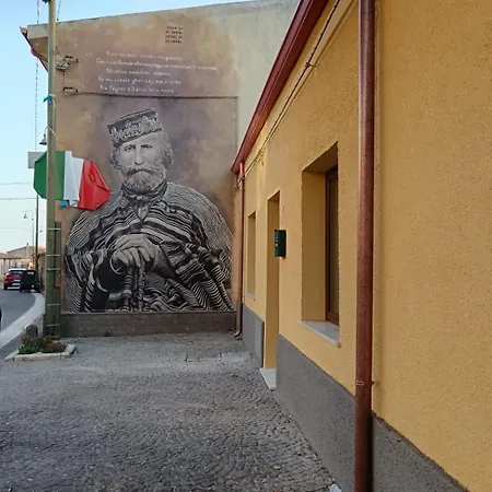 S'istella Πανσιόν Tinnura